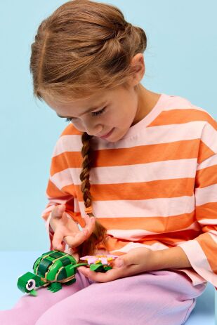 LEGO Creator 3in1 Turtle With A Water Lily Flower (31377) (9)