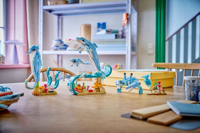 LEGO Creator 3in1 Sea Animals: Beautiful Dolphins (31385) (10)