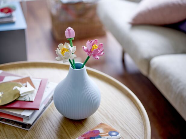 LEGO Botanicals Lotus Flowers (40647) (3)