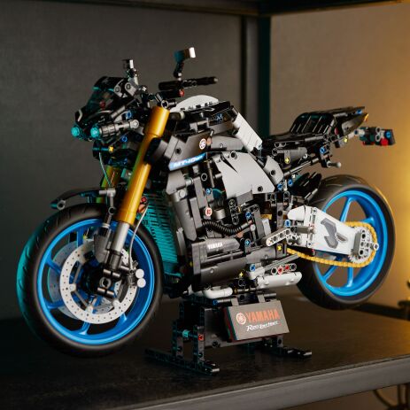 LEGO Technic Yamaha MT-10 SP (42159) (7)