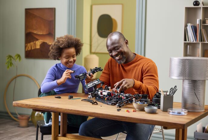 LEGO Technic Mercedes-AMG F1 W14 E Performance (42171) (6)