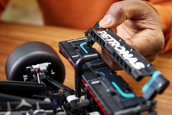 LEGO Technic Mercedes-AMG F1 W14 E Performance (42171) (7)