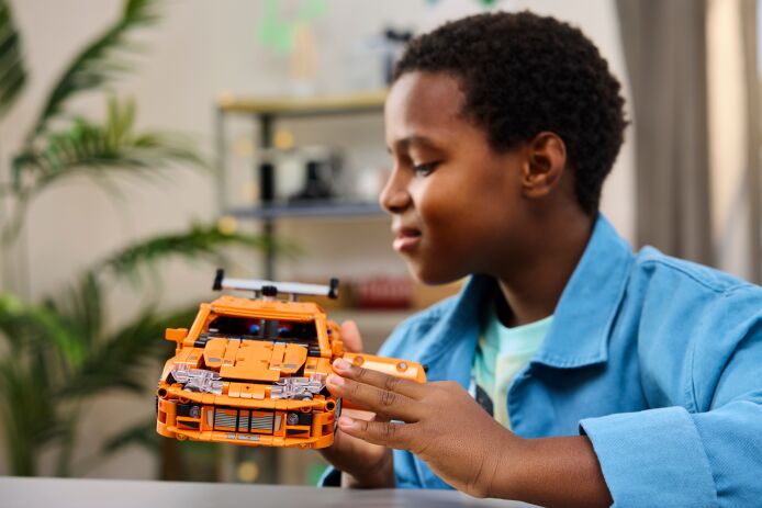 LEGO Technic Fast & Furious Toyota Supra MK4 (42204) (9)