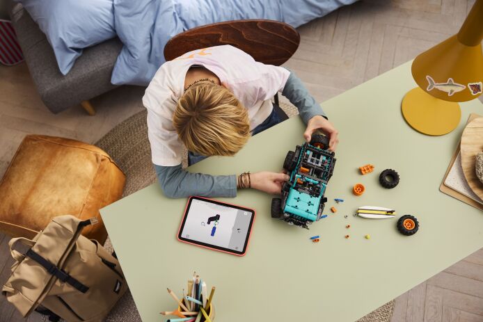 LEGO Technic Jeep Wrangler Rubicon SUV (42227) (5)