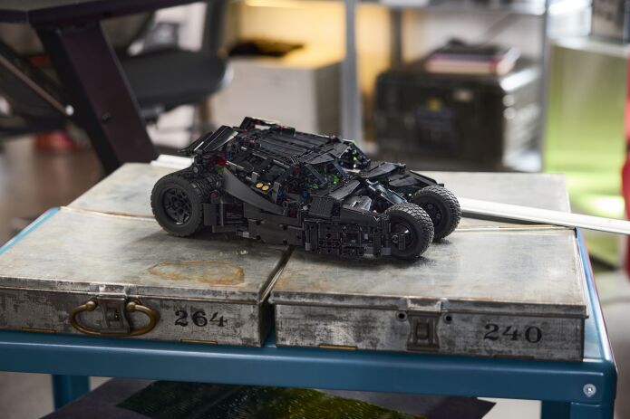 LEGO® Technic Batmobile Tumbler (42239) (6)
