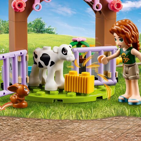 LEGO Friends Autumn's Baby Cow Shed (42607) (4)