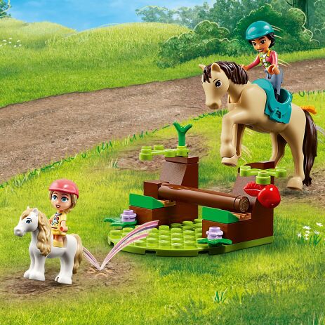 LEGO Friends Horse & Pony Trailer (42634) (4)