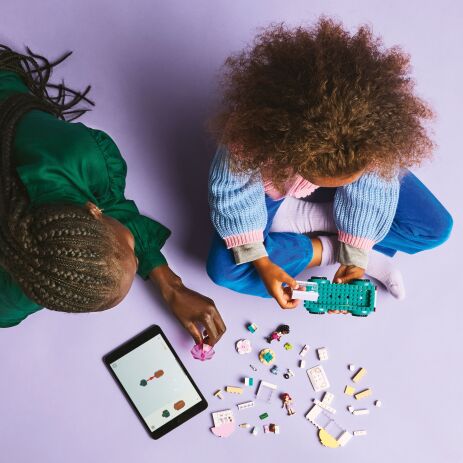 LEGO Friends Heartlake City Ice Cream Truck (42644) (5)