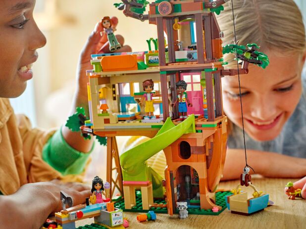 LEGO Friends Friendship Tree House Hangout (42652) (9)