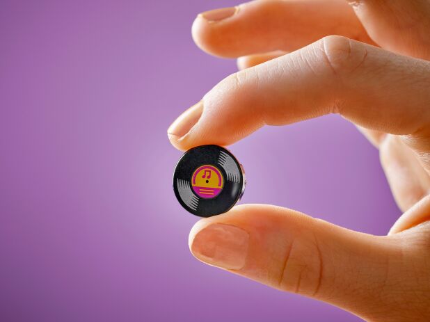 LEGO Friends Music Store & Apartment (42653) (4)