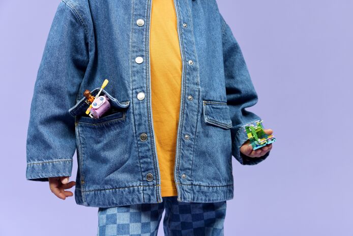 LEGO Friends Axolotl Adventure Boat (42681) (9)