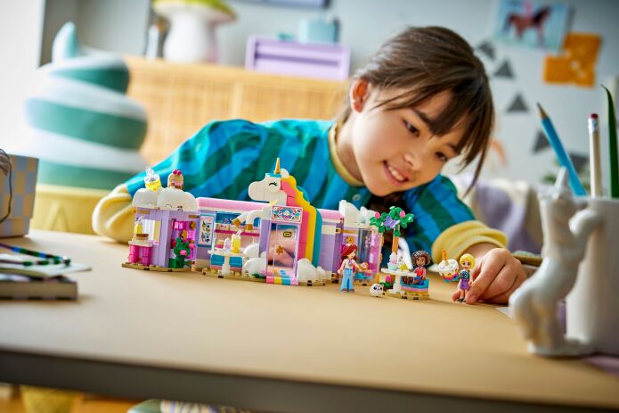 LEGO Friends Unicorn Dream Cafe (42684) (3)