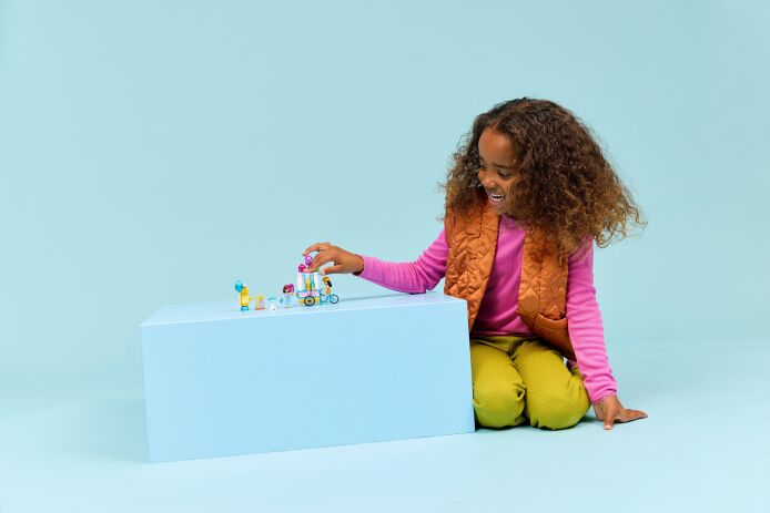 LEGO Friends Ice Cream & Balloon Stand (42692) (6)