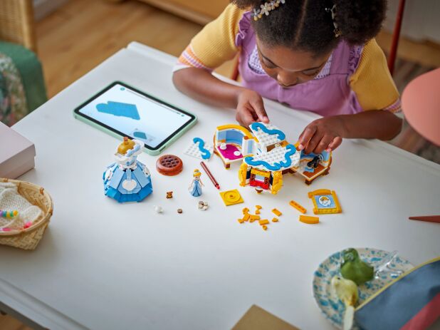 LEGO Disney Princess Cinderella's Dress (43266) (5)