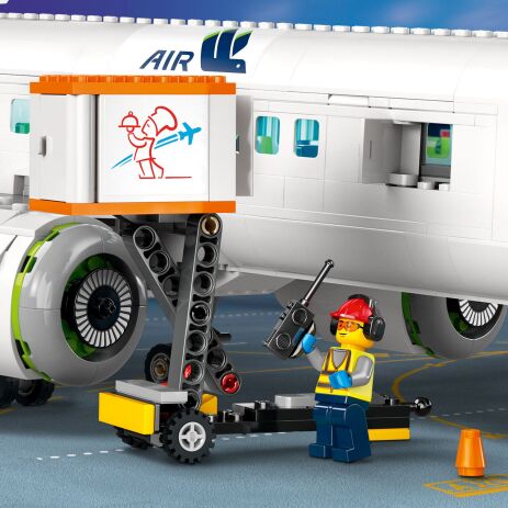 LEGO City Passenger Airplane (60367) (5)