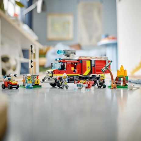 LEGO® City Fire Command Truck (60374) (10)