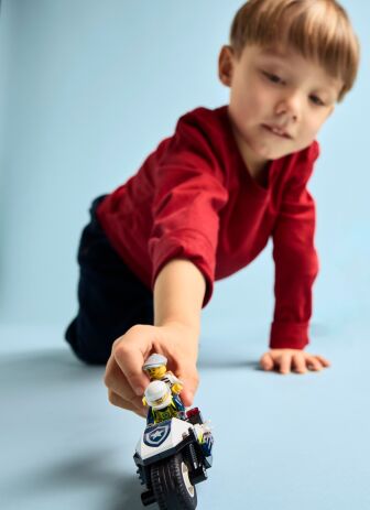 LEGO City Police Motorcycle Chase (60455) (6)