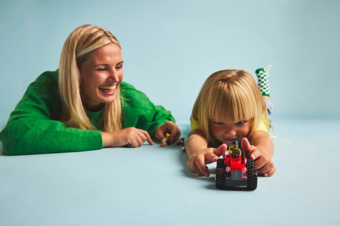 LEGO City Red Farm Tractor With Trailer & Sheep (60461) (7)