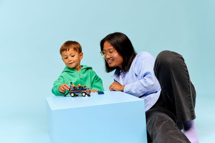 LEGO City Motorcycle Transpoter (60491) (6)