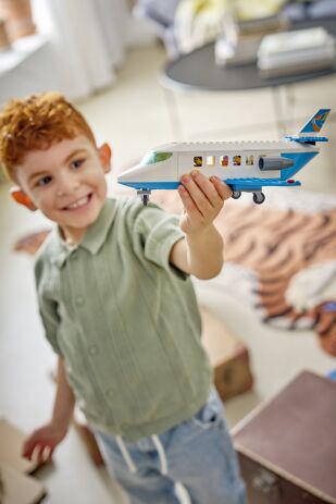 LEGO® City Passenger Jet (60492) (8)