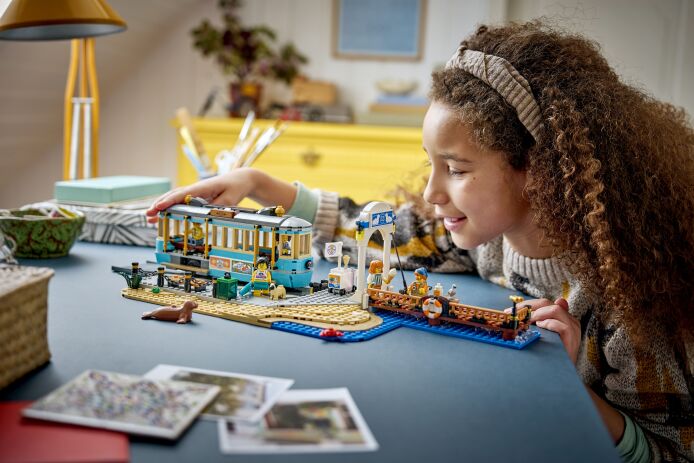 LEGO® City Classic Beach Streetcar (60506) (9)