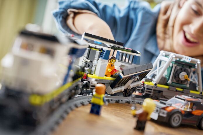 LEGO City Police Train Heist (60508) (12)