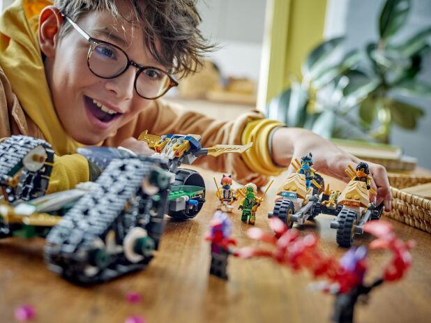 LEGO® Ninjago Ninja Team Combo Vehicle (71820) (6)