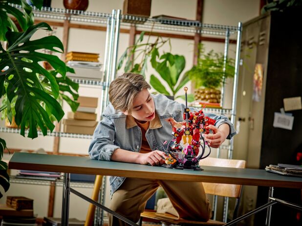 LEGO Ninjago The Fire Knight Mech (71846) (7)