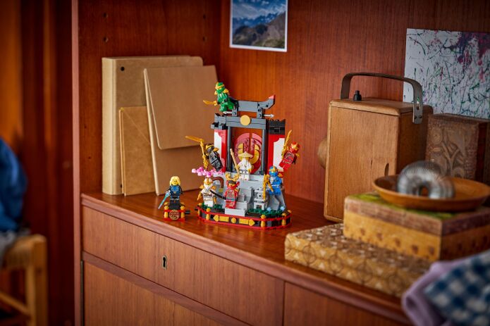 LEGO Ninjago Ninja Character Display 15th Anniversary (71866) (8)