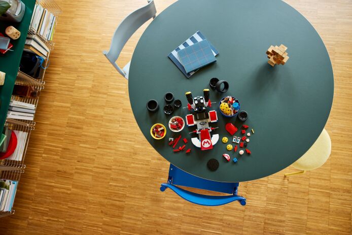 LEGO Super Mario Kart-Mario & Standard Kart (72037) (3)