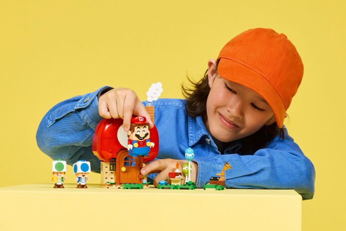 LEGO Super Mario Party At Toad's House (72041) (6)