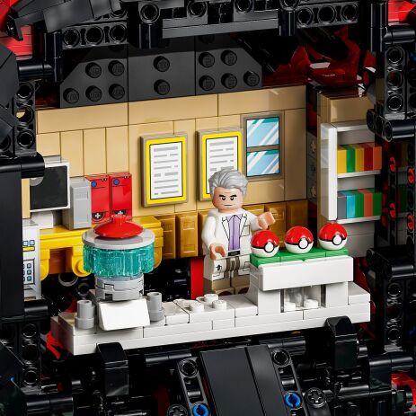 LEGO® Pokemon Iconic Trainer Moments Poke Ball (72154) (2)