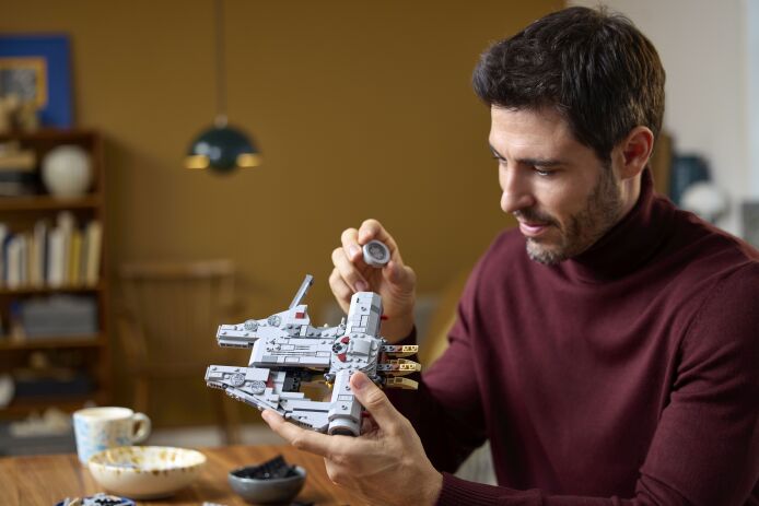 LEGO Star Wars Millennium Falcon (75375) (3)