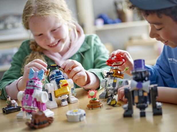 LEGO® Star Wars Creative Play Droid Builder (75392) (6)