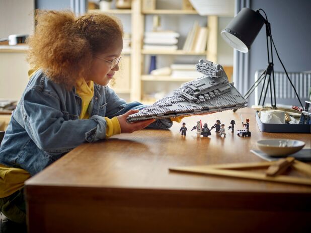 LEGO Star Wars Imperial Star Destroyer (75394) (10)