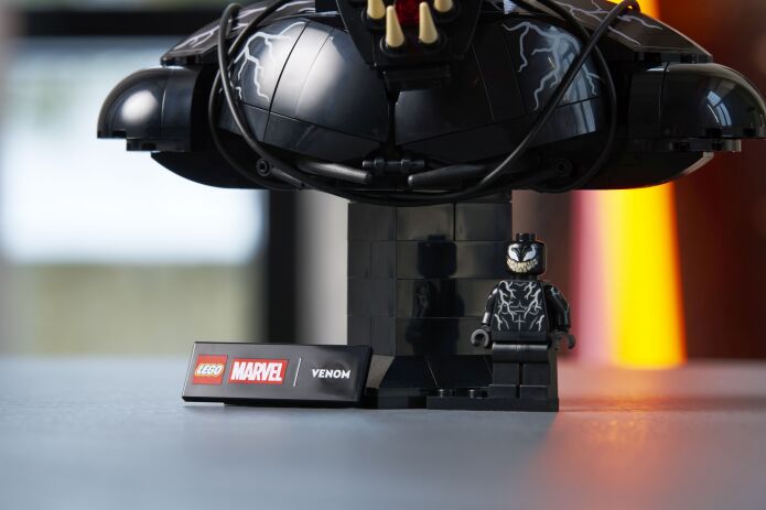 LEGO® Super Heroes Venom Bust (76356) (12)