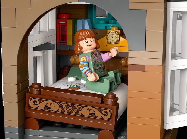 LEGO Harry Potter The Burrow Collector's Edition (76437) (15)