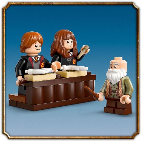 LEGO Harry Potter Hogwarts Castle: Charms Class (76442) (4)