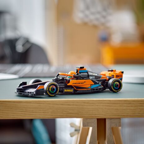 LEGO Speed Champions 2023 McLaren Formula 1 Race Car (76919) (7)