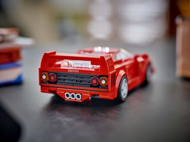 LEGO Speed Champions Ferrari F40 Supercar (76934) (7)