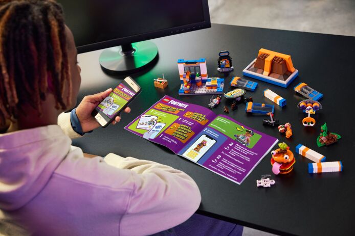 LEGO Fortnite Durrr Burger Restaurant (77076) (6)