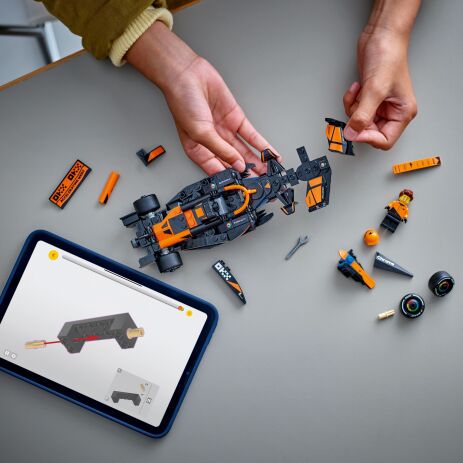 LEGO Speed Champions McLaren F1 Team MCL38 Race Car (77251) (4)