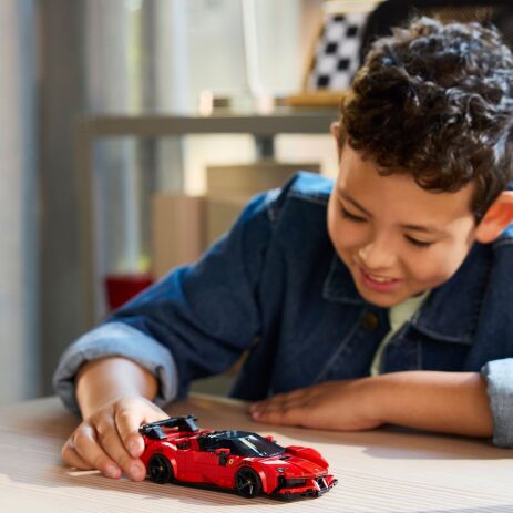 LEGO® Speed Champions Ferrari SF90 XX Stradale Sports Car (77254) (4)