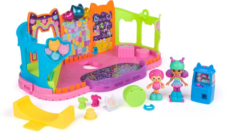 Gabby'S Dollhouse Attic & Skate Park Playset (6069755) (2)