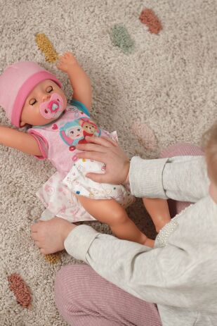 Baby Born Emma Διαδραστική Κούκλα Με Αξεσουάρ & Φορμάκι 43cm (840504-116725) (2)