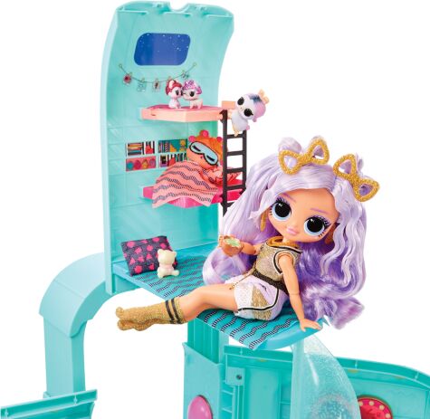 L.O.L Surprise Omg Glam N' Go Camper (502500EUC) (2)