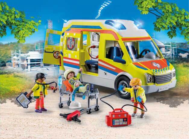 Playmobil Ασθενοφόρο Με Διασώστες (71202) (2)