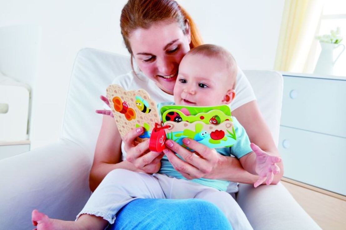 Hape Early Explorer Ξύλινο Baby's Bug Βιβλιαράκι (E0043A) (4)