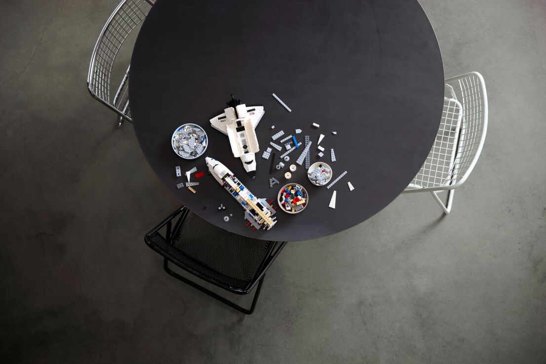 LEGO Icons Shuttle Carrier Aircraft (10360) (6)