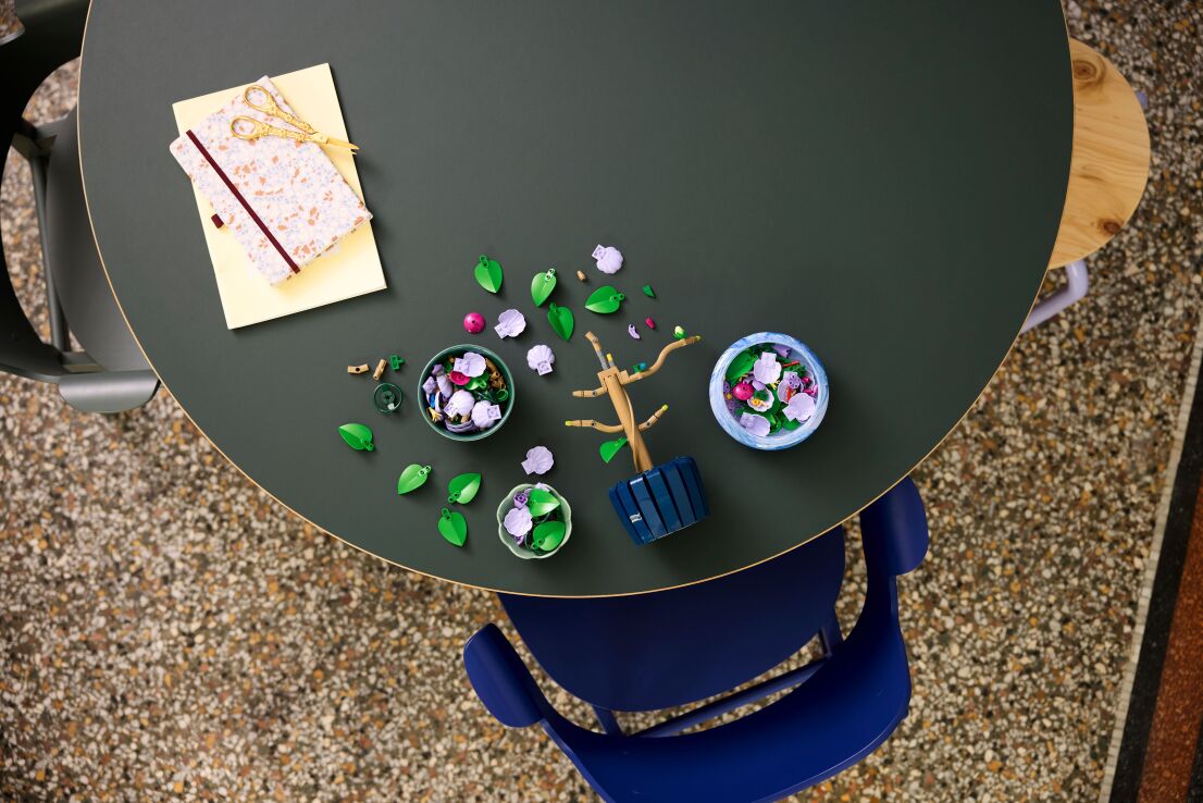 LEGO Botanical Hibiscus (10372) (3)